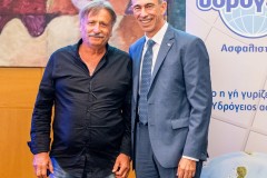 "Παπαδάκη Ζαμπέλη - Ασφαλιστικό Γραφείο", Σαντορίνη - Senior Partner